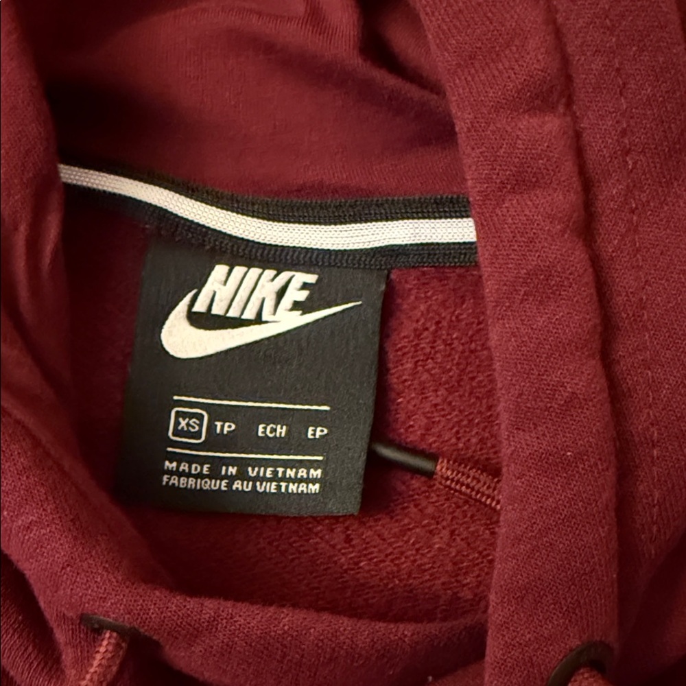 Nike Maroon Hoodie - Picture 3 of 5